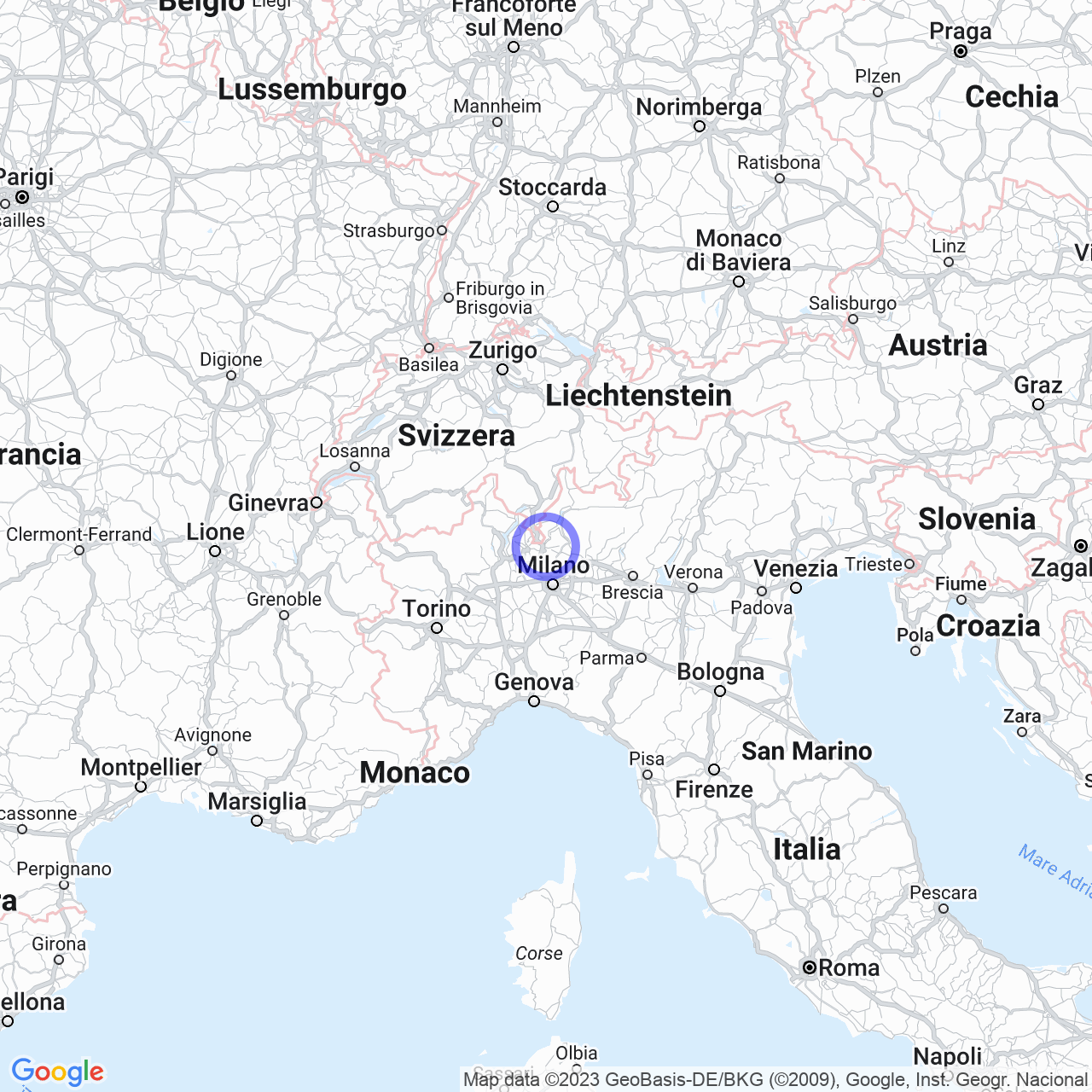 Como: between nature, industry and high-quality shopping. map