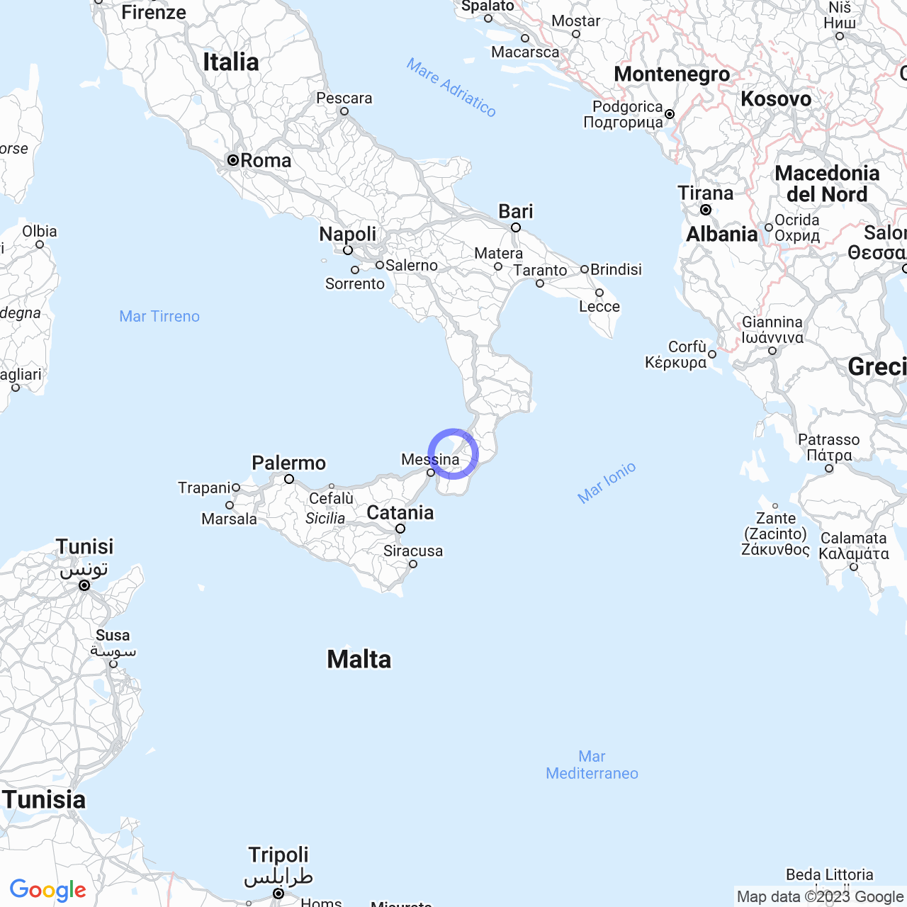 Joy Tauro: Pearl of Calabria between sea and mountain