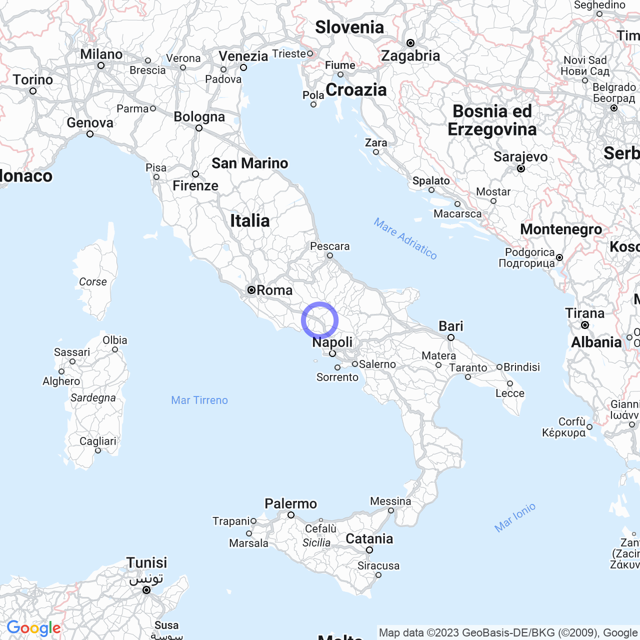 Mignano Monte Lungo: storia e natura nel Sud Italia.