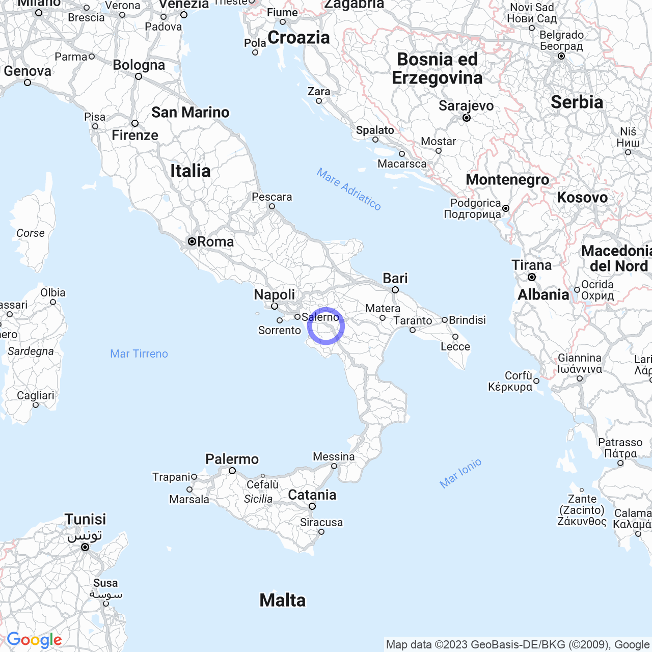 Petina: storia, monumenti e natura campana.