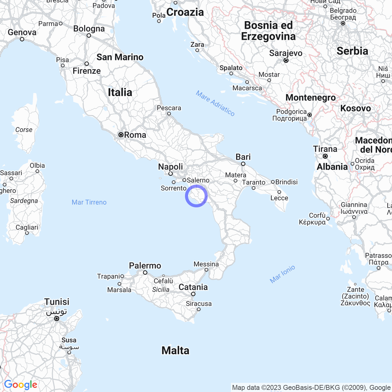 Salento, un comune storico circondato da piante di olivo: cose da vedere, eventi e tradizioni